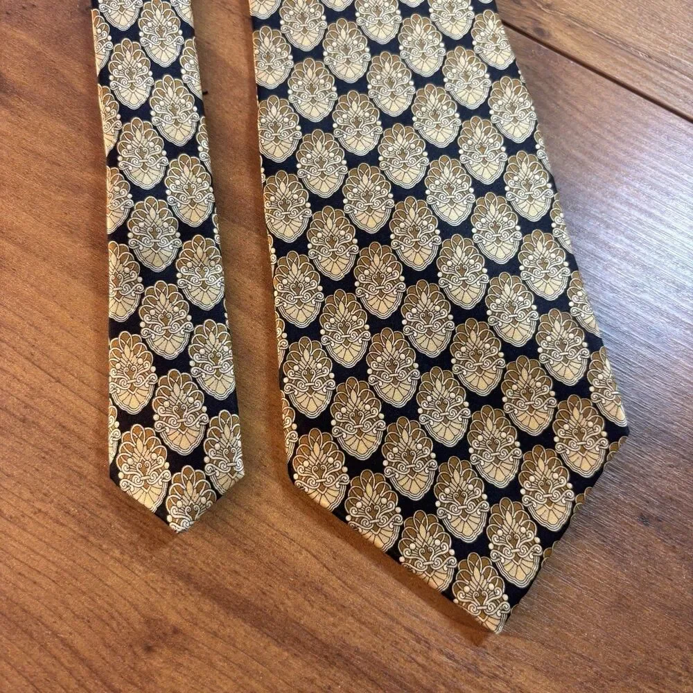 VTG Peter Thomas by Superba Men's Necktie Black Gold Medallion Italian Silk USA